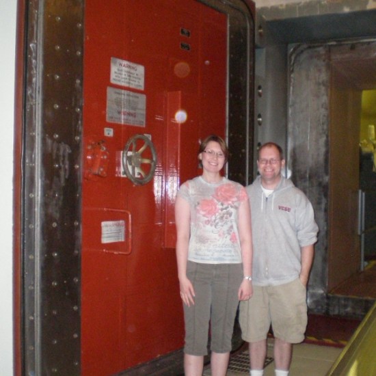 Door to the power & electronics